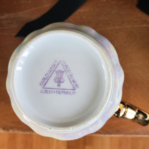 Iridescent morning glory china mug - Picture 4 of 4